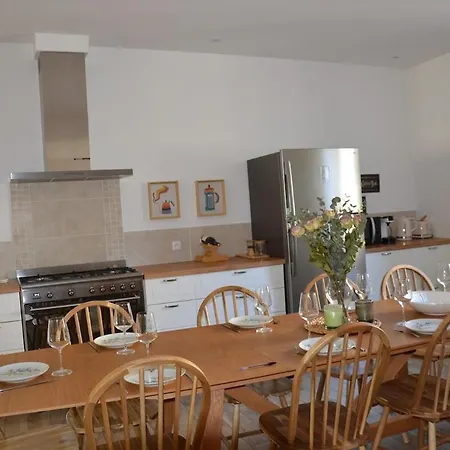 Maison De *
